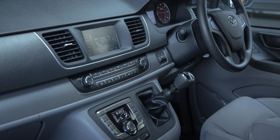 Детали интерьера LDV G10 Van 2015 года  (фото 16 из 18)